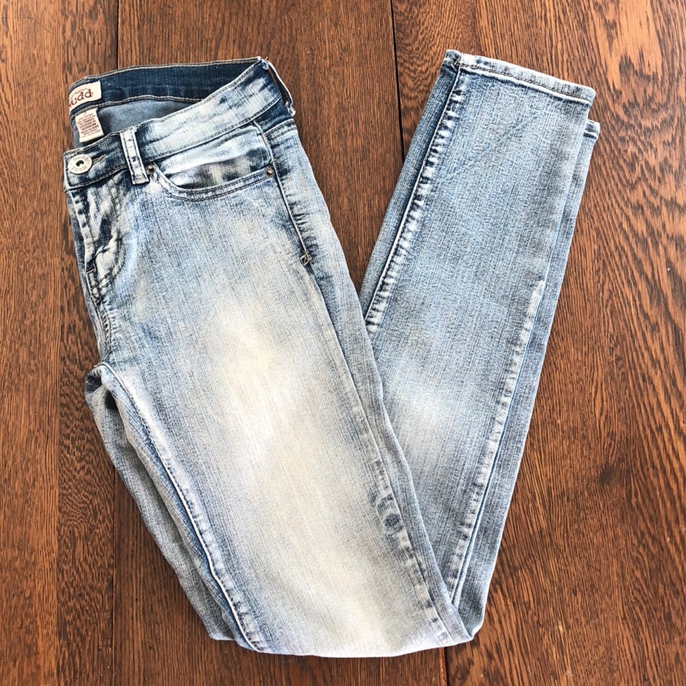 Light wash jeans